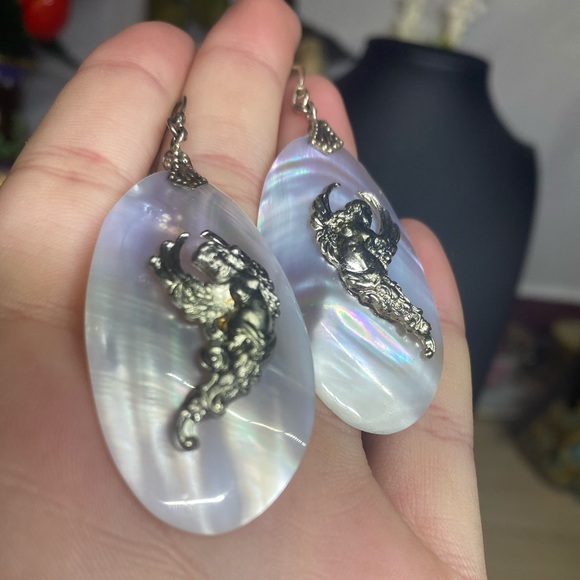 (SOLD) - Picture 4 of 6